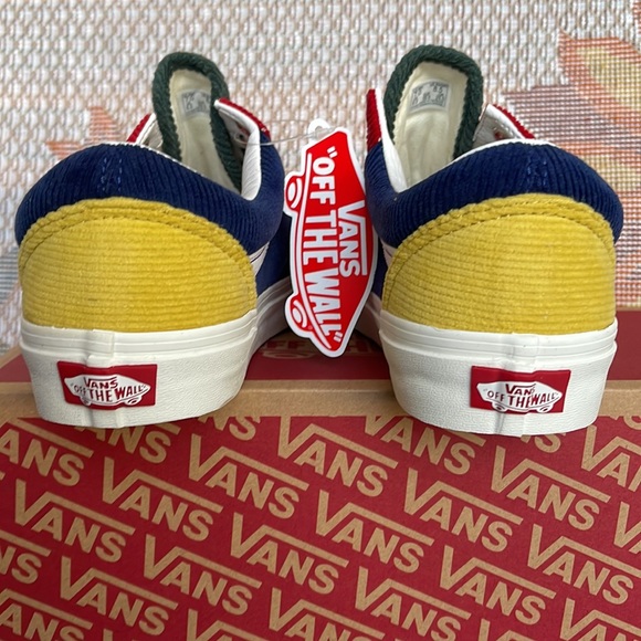 Vans WMNS Old Skool
(Mixed Corduroy)Mitingigr
VN0A5KRF94M
Sneakers - Picture 14 of 16